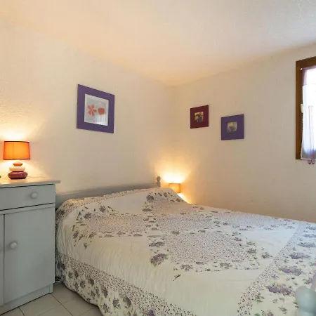 1 Bedroom And Mezzanine Apartment For 6 *