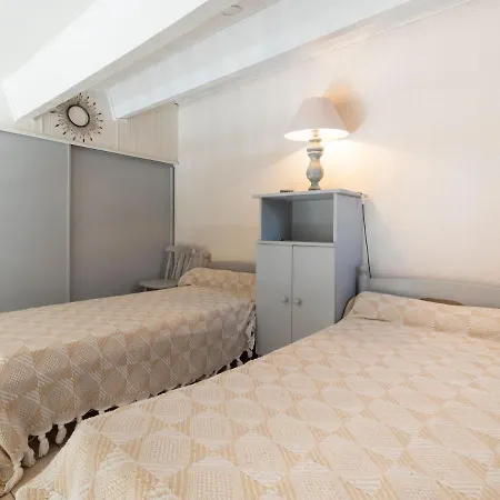 1 Bedroom And Mezzanine Apartment For 6 Будинок відпочинку Агд
