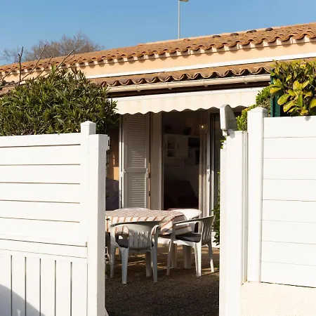 1 Bedroom And Mezzanine Apartment For 6 *